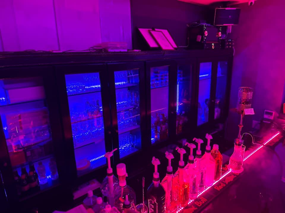 筋肉煙場 シーシャ倶楽部