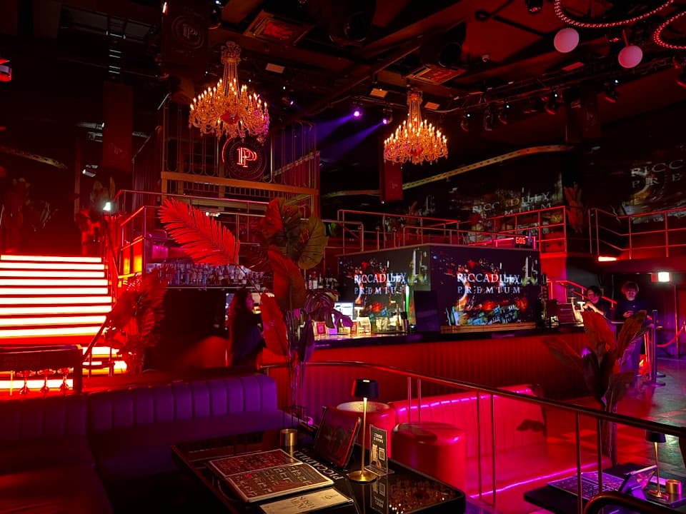 ”EIGHT”LOUNGE SHISHA