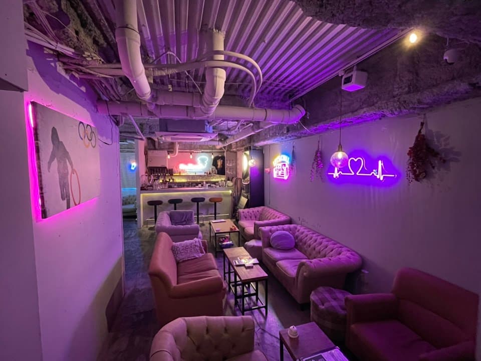 No Name SHISHA BAR(裏)店(ノーネームシーシャバー)