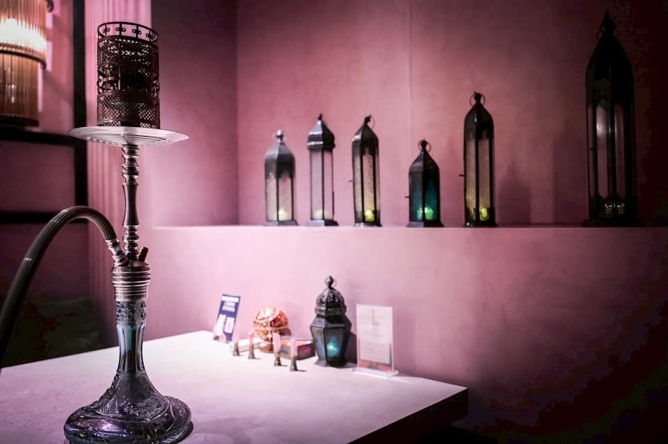 Shisha Cafe & Bar Aniesha cave (アニーシャケイブ) 六本木店