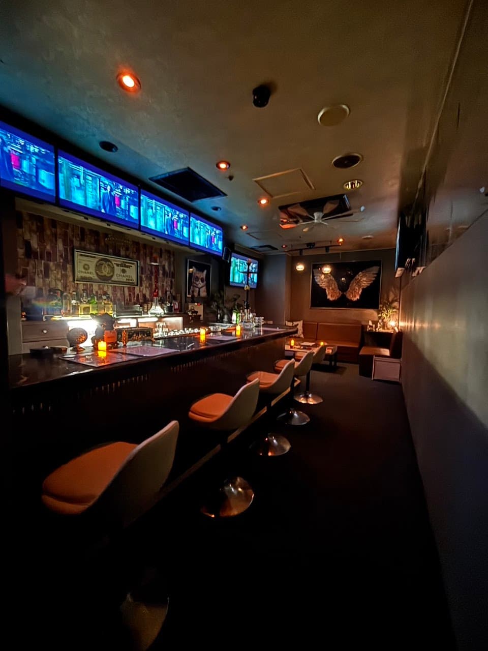 シーシャCafe&BAR showroom