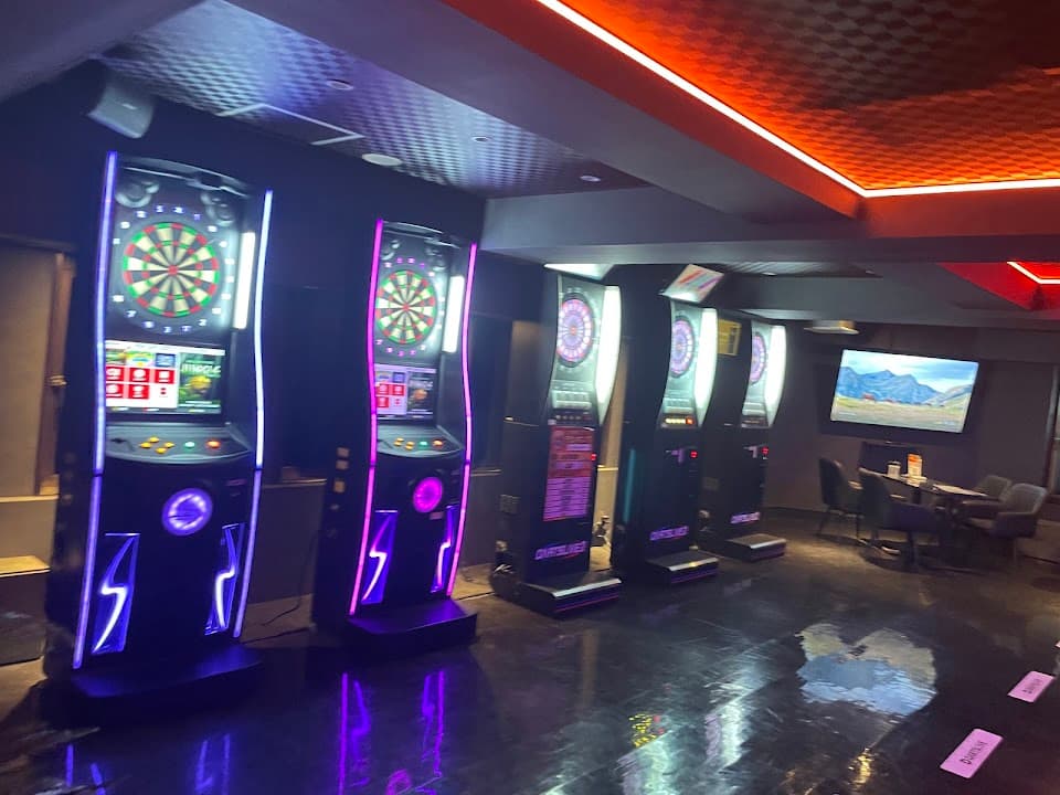 シーシャ&バー C.STAND DARTS+ シースタンドダーツ 西武新宿・歌舞伎町3号店