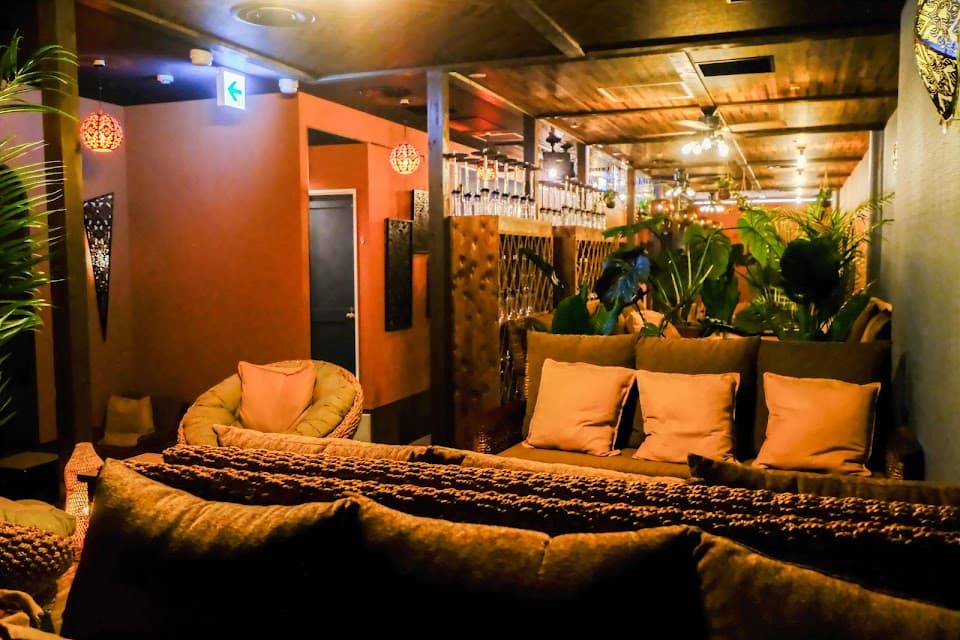 シーシャ カフェ&バー C.STAND シースタンド 梅田茶屋町店