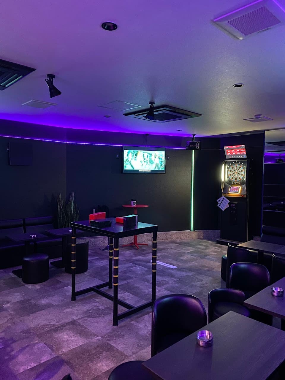 296 SHISHA & AMUSEMENT BAR